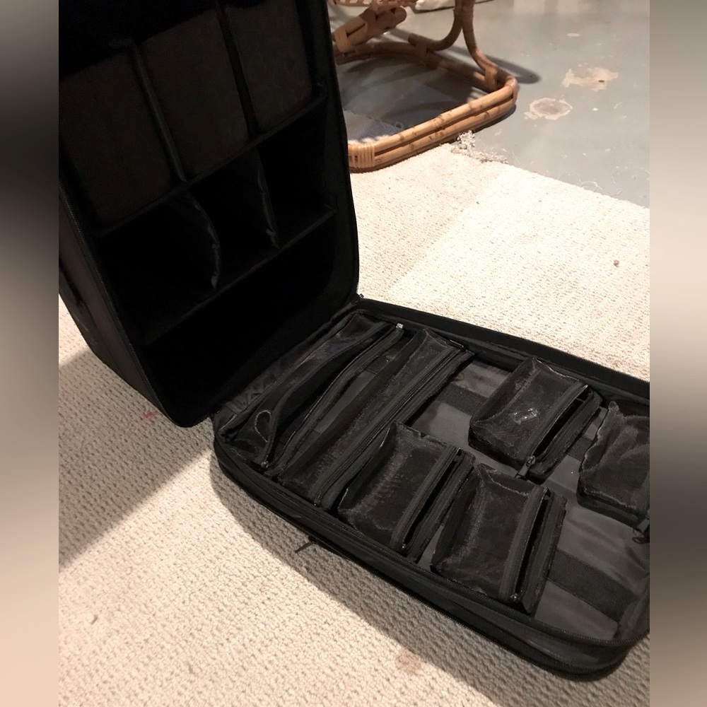 Makeup suite case fantastic for events and make up artist